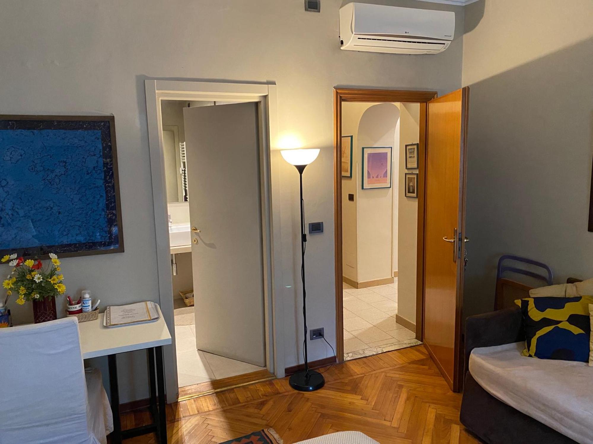Casa Crema - Stazione Porta Susa - Centro 2*